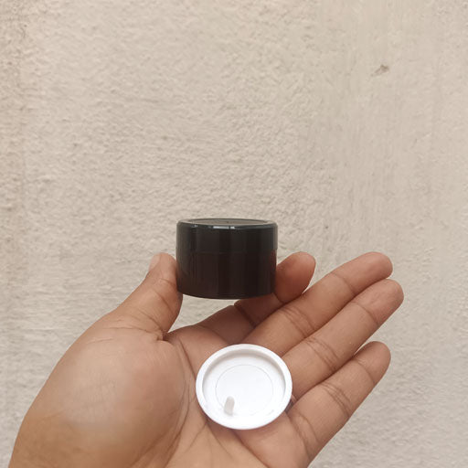 15 g Amber San Jar Black Cap